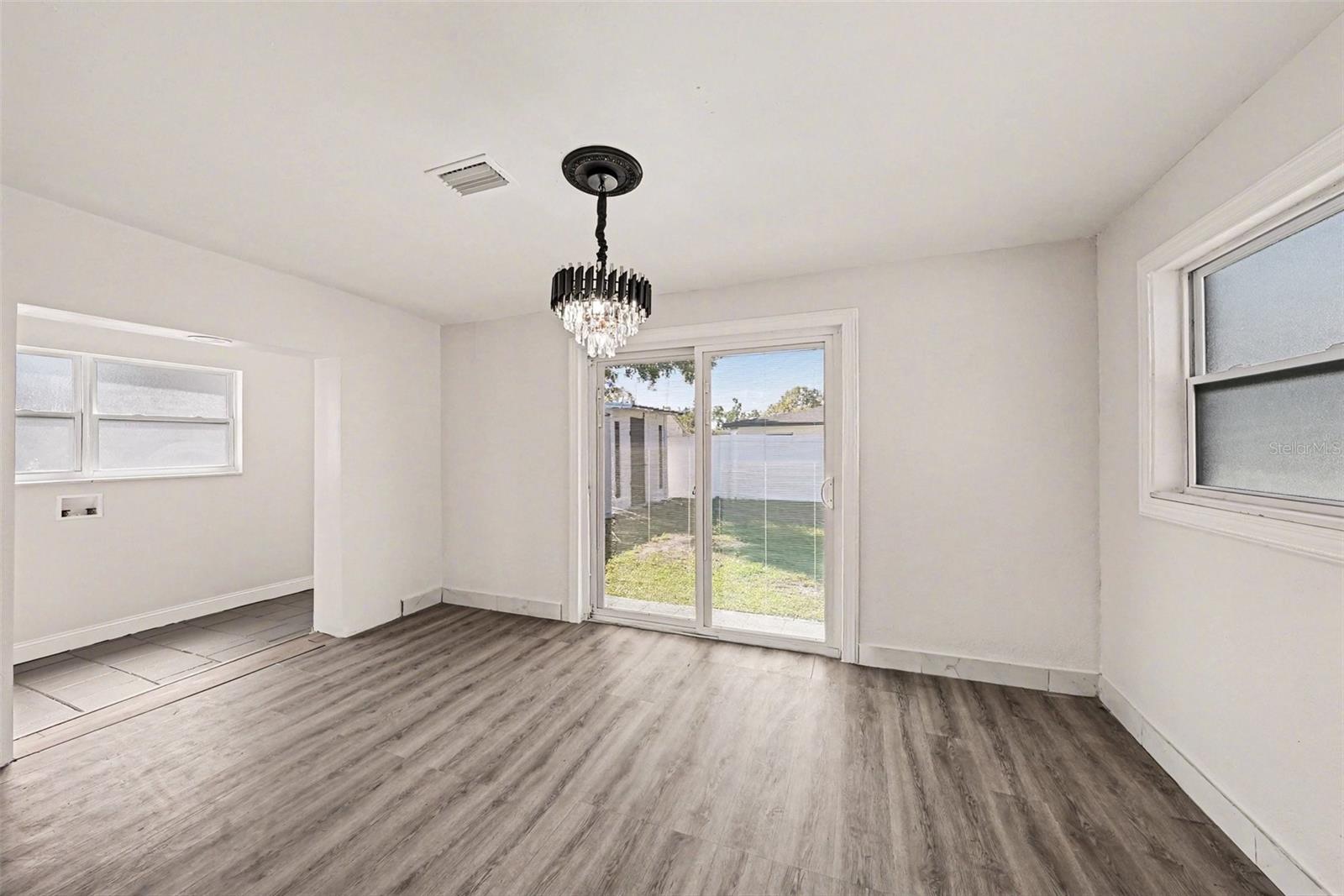 RIVERSHORES - Residential