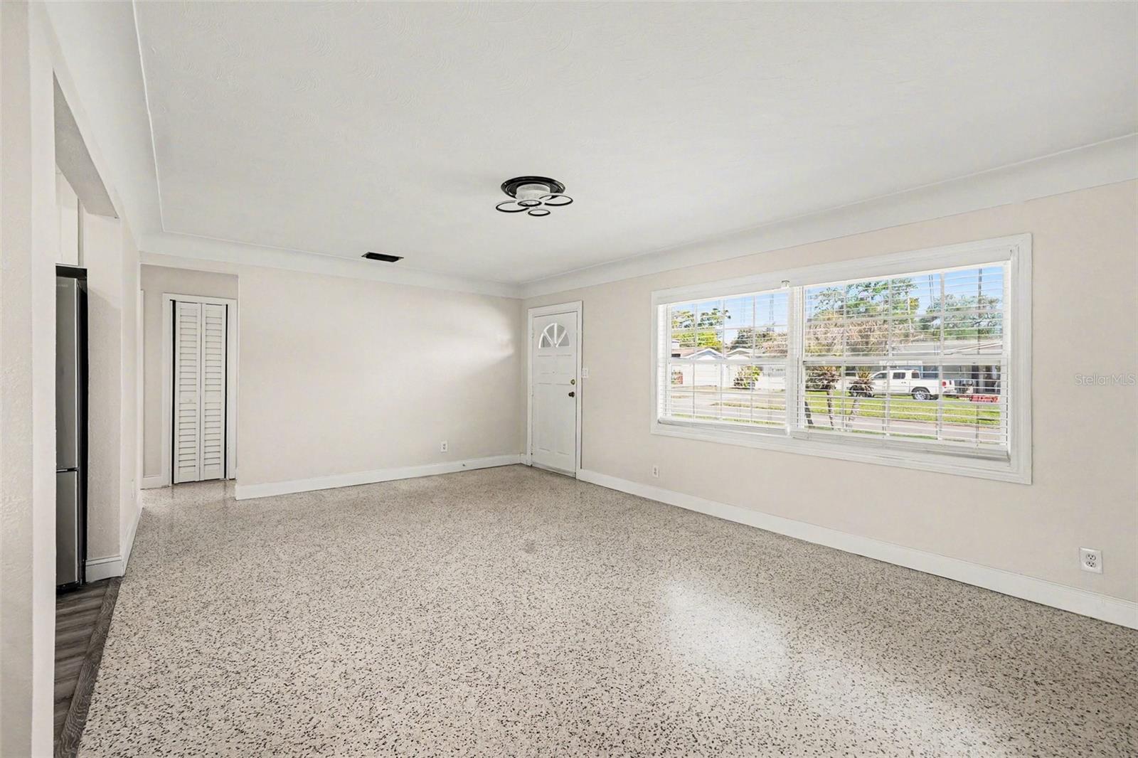 RIVERSHORES - Residential