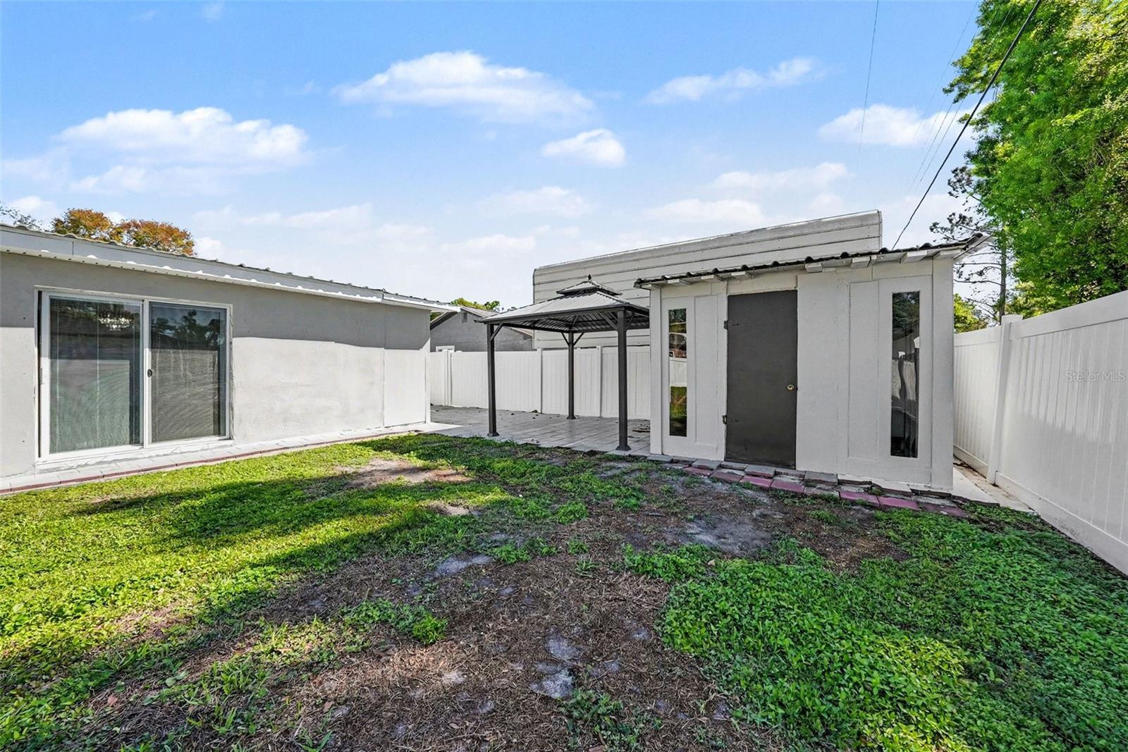 RIVERSHORES - Residential