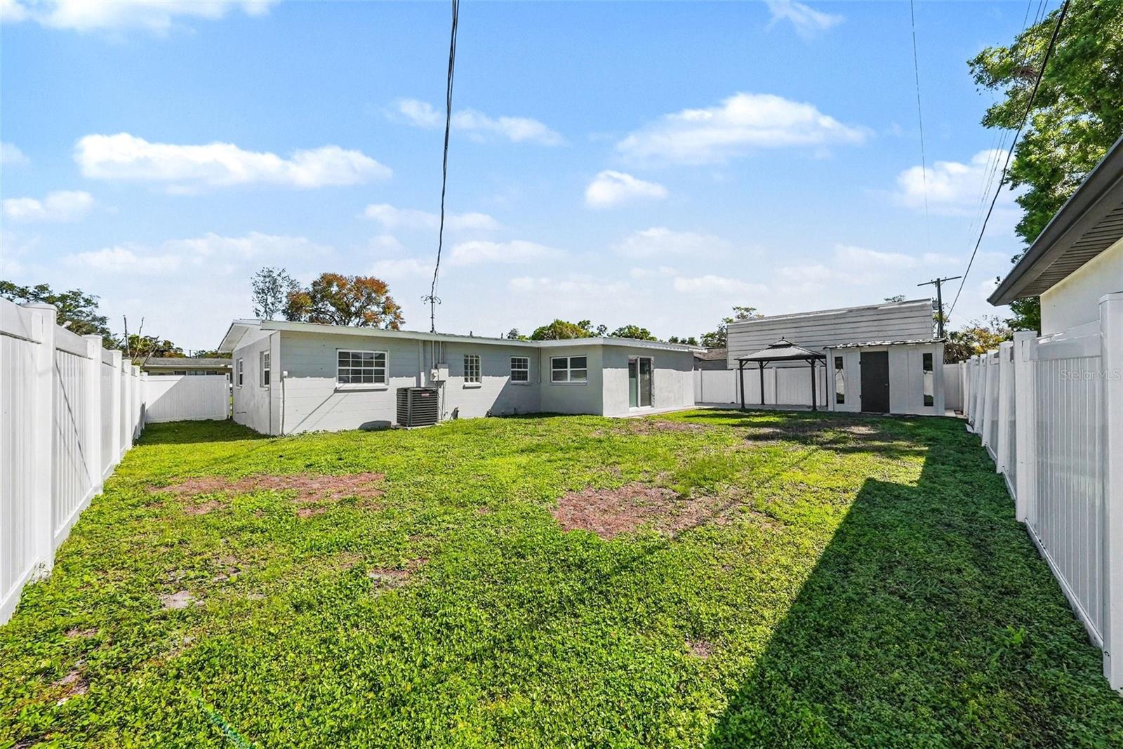 RIVERSHORES - Residential