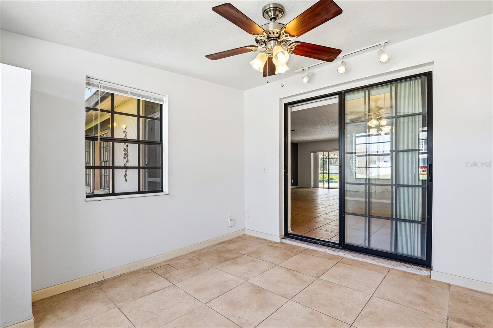 BUCKHORN FIRST ADD UNIT 1 - Residential