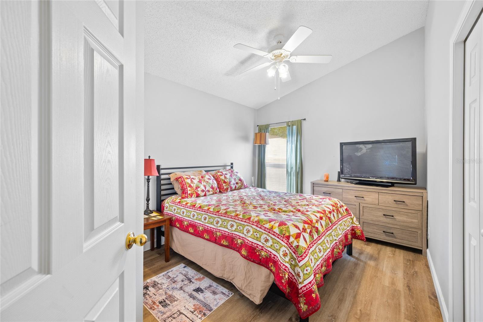 CAMBRIDGE COMMONS - Residential