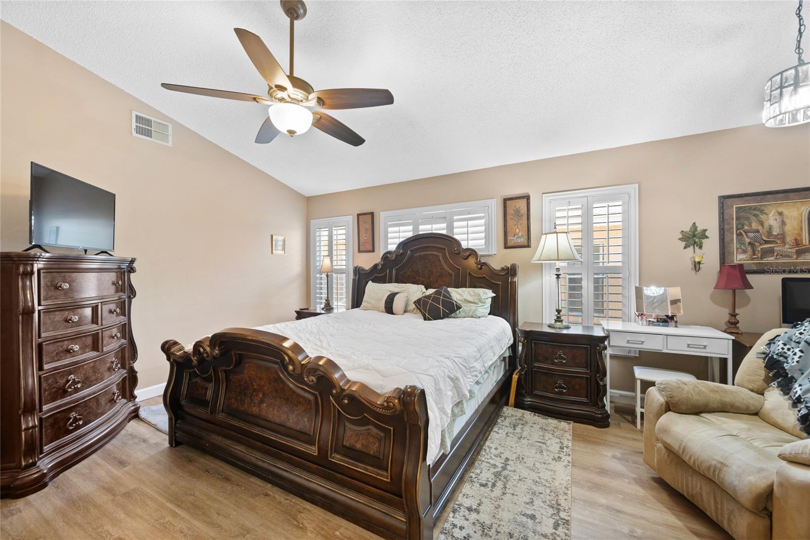 CAMBRIDGE COMMONS - Residential