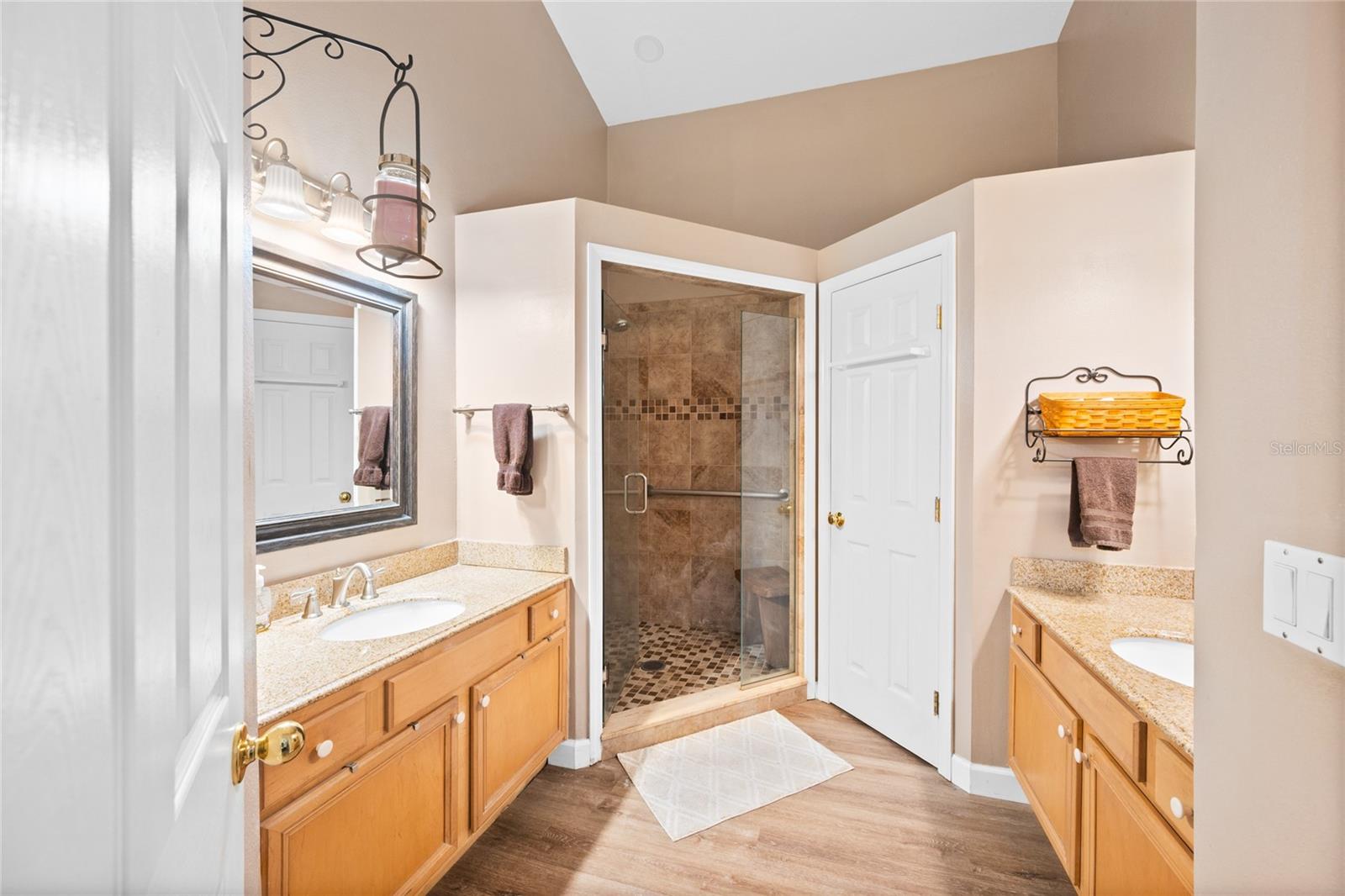 CAMBRIDGE COMMONS - Residential