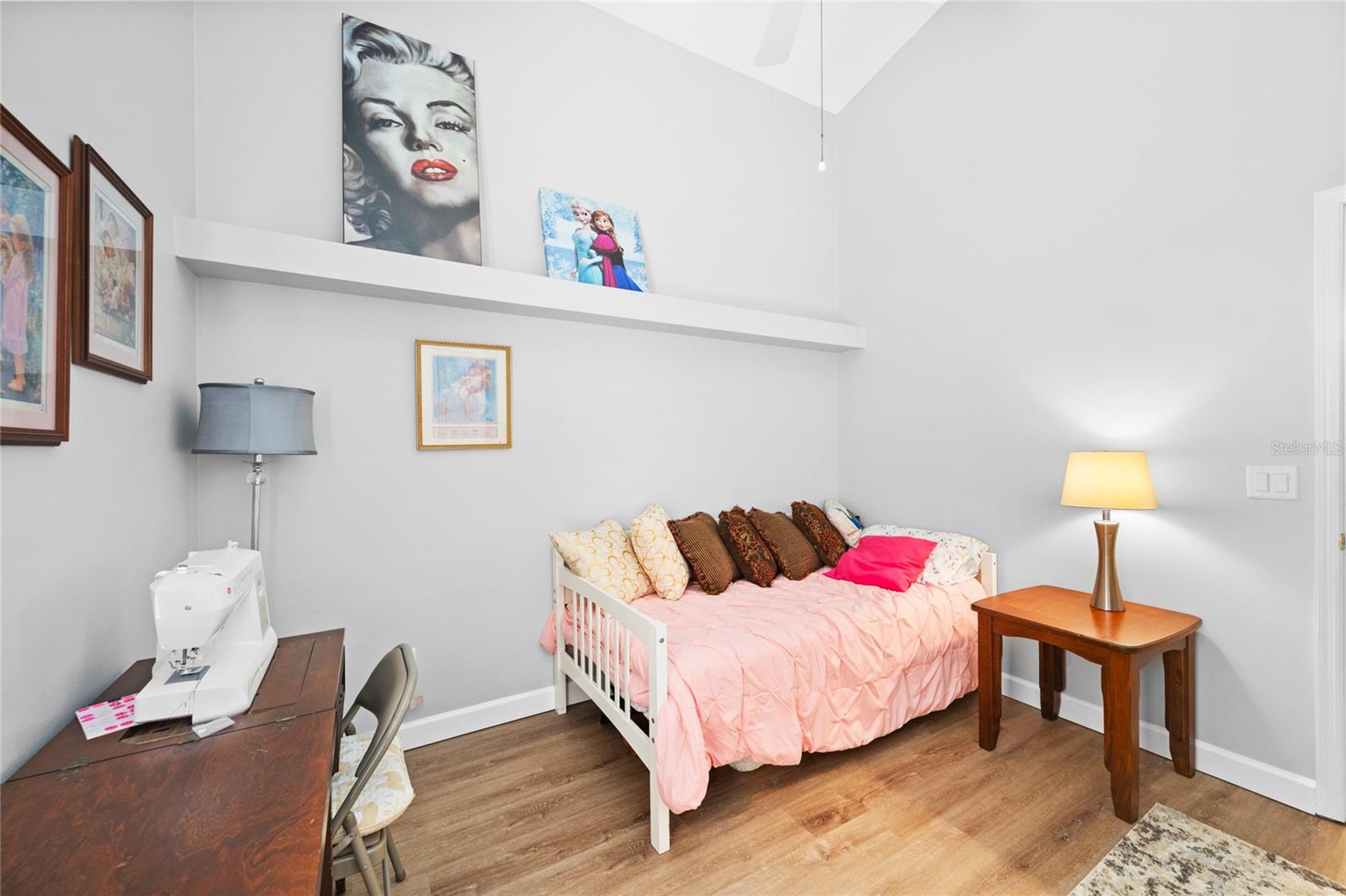 CAMBRIDGE COMMONS - Residential