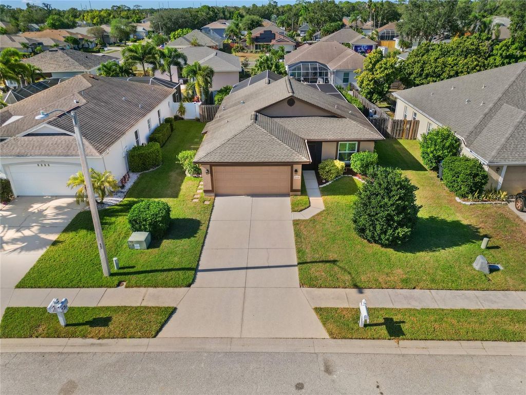 Photo of 4910 78th Street E, Bradenton, FL 34203 (MLS # A4669884)