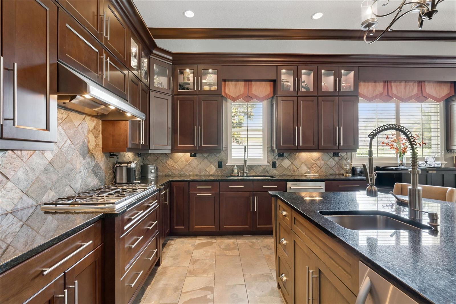 RESERVE AT BELMERE 48 23 - Residential