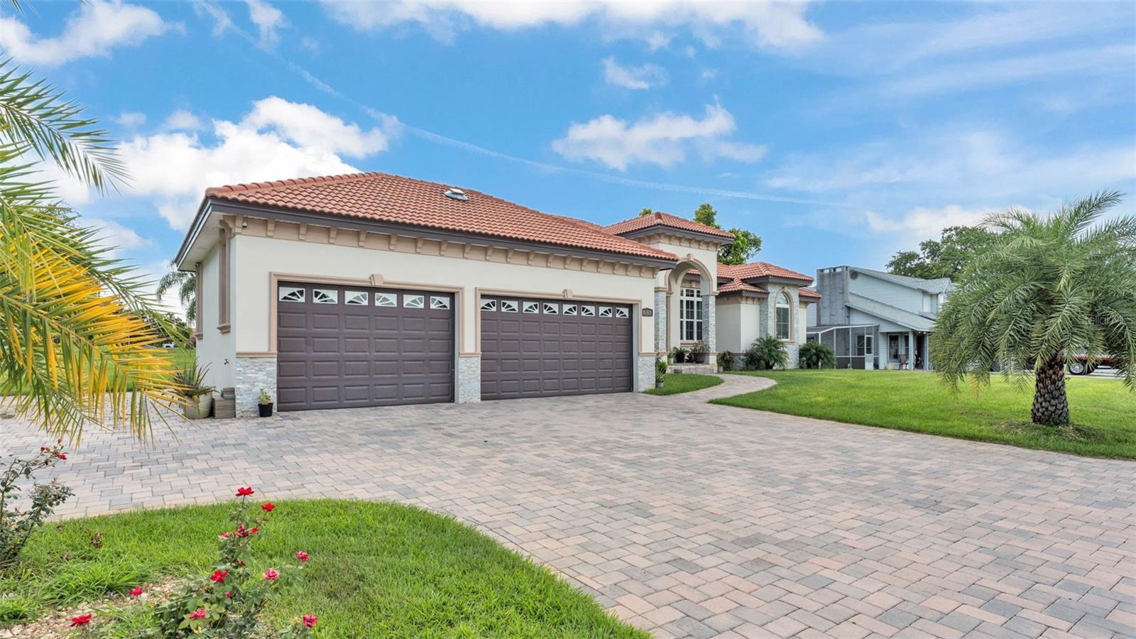 803 LAKE JESSIE DRIVE