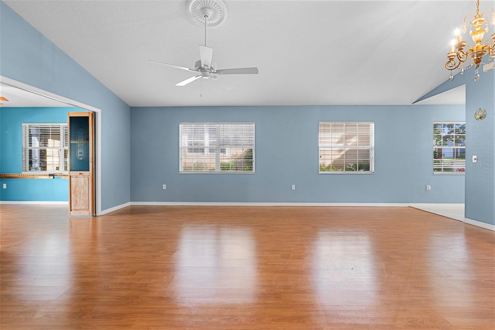 WEDGEWOOD MANOR PH 01 02 - Residential