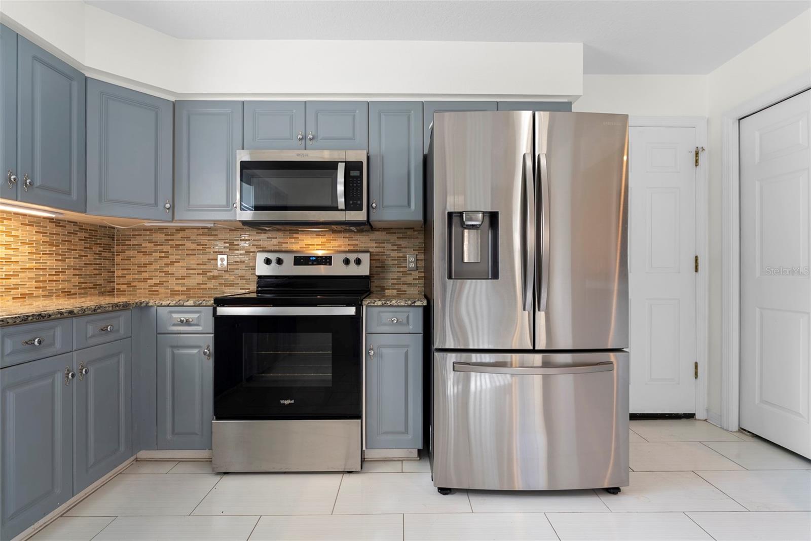 WEDGEWOOD MANOR PH 01 02 - Residential