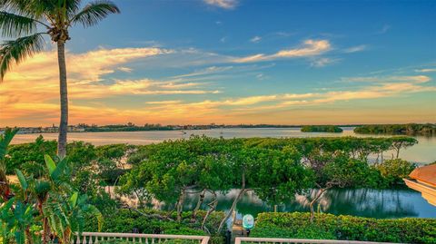 A home in LONGBOAT KEY