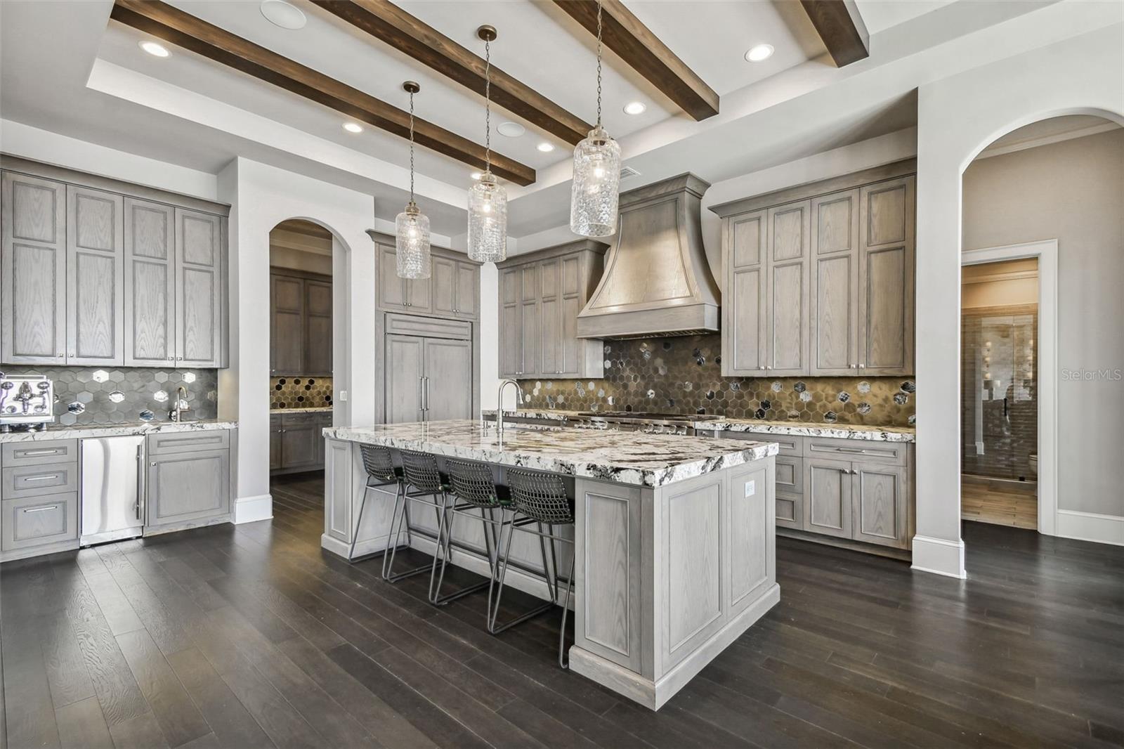SUNSET PARK ISLES UNIT 1 - Residential
