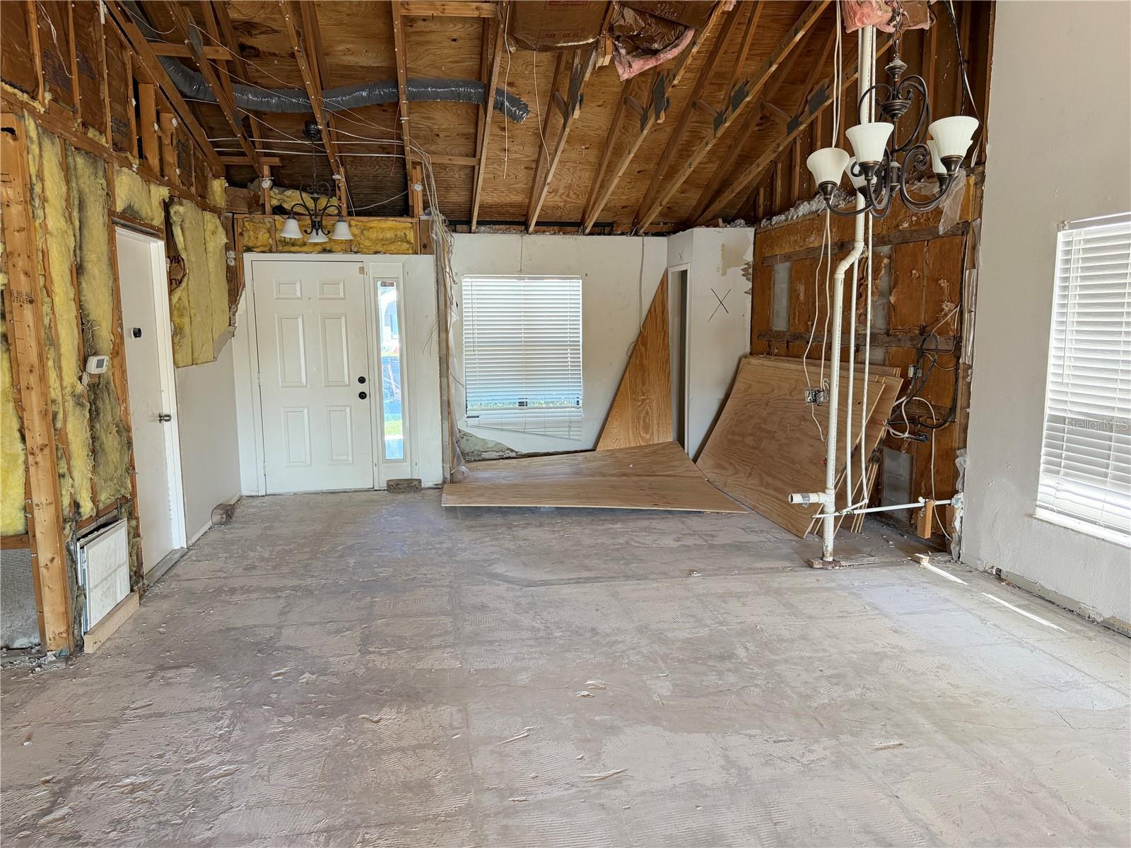 LAKEVIEW VILLAGE - Residential