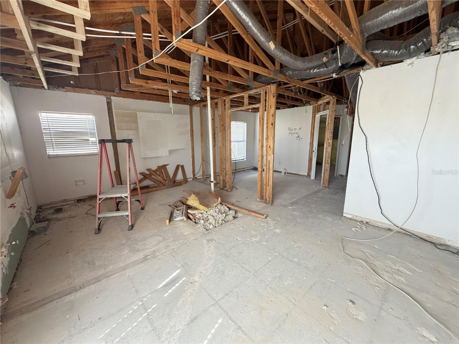 LAKEVIEW VILLAGE - Residential