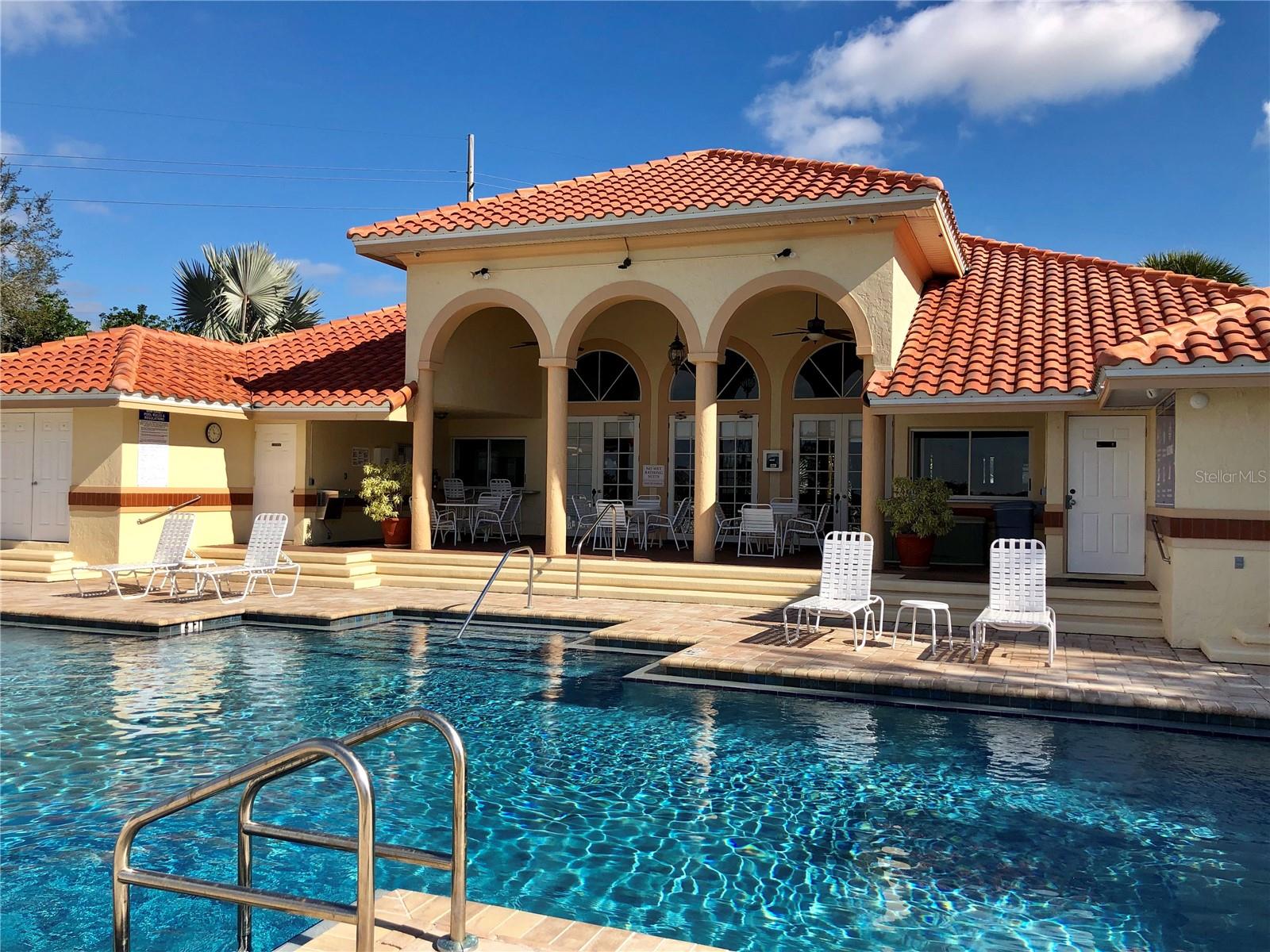 GARDEN VILLAS CONDO PH 01 - Residential Lease