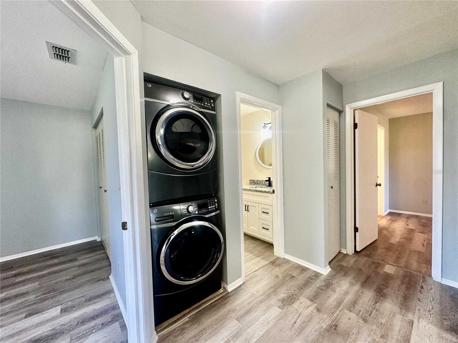 GARDEN VILLAS CONDO PH 01 - Residential Lease