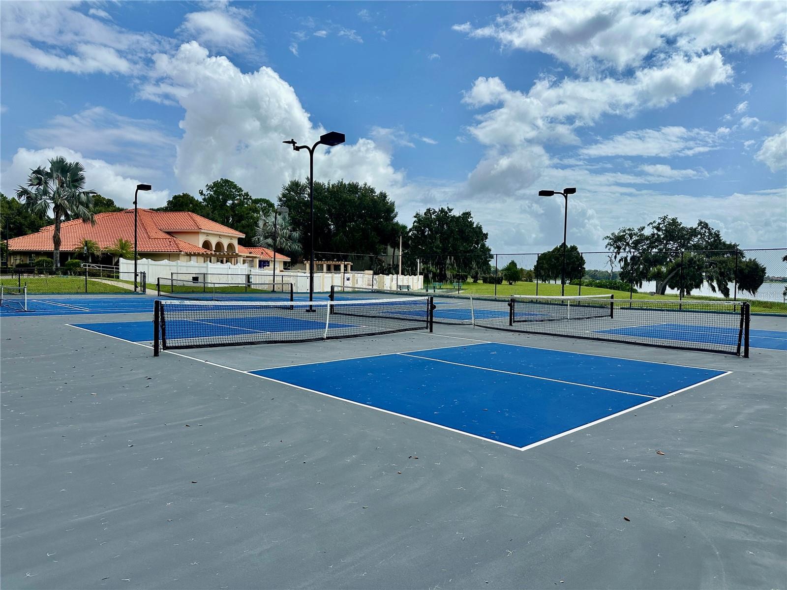 GARDEN VILLAS CONDO PH 01 - Residential Lease