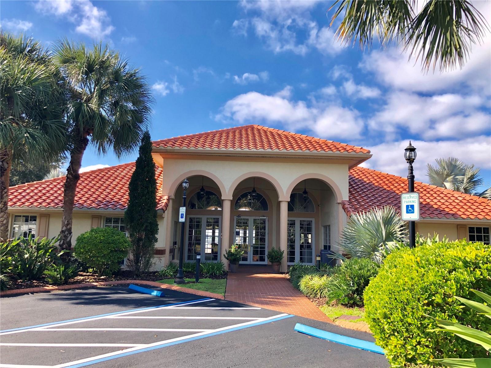 GARDEN VILLAS CONDO PH 01 - Residential Lease