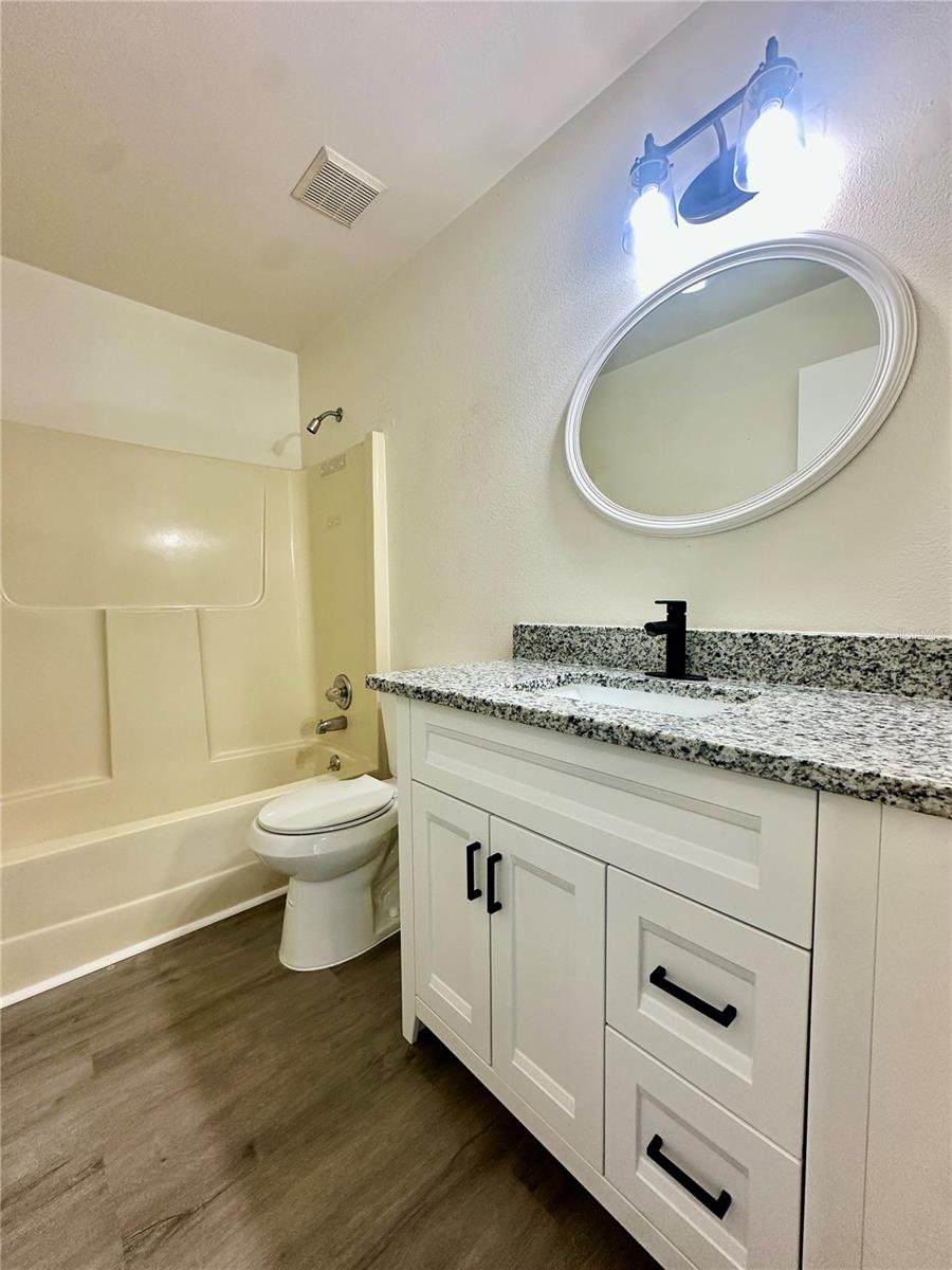 GARDEN VILLAS CONDO PH 01 - Residential Lease