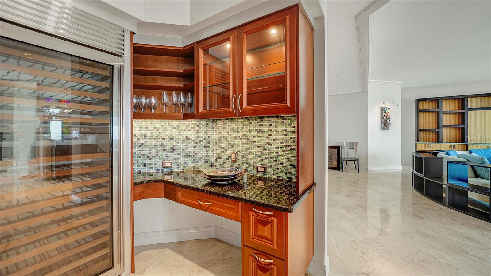 ORCHID BEACH CLUB RESIDENCES - Residential