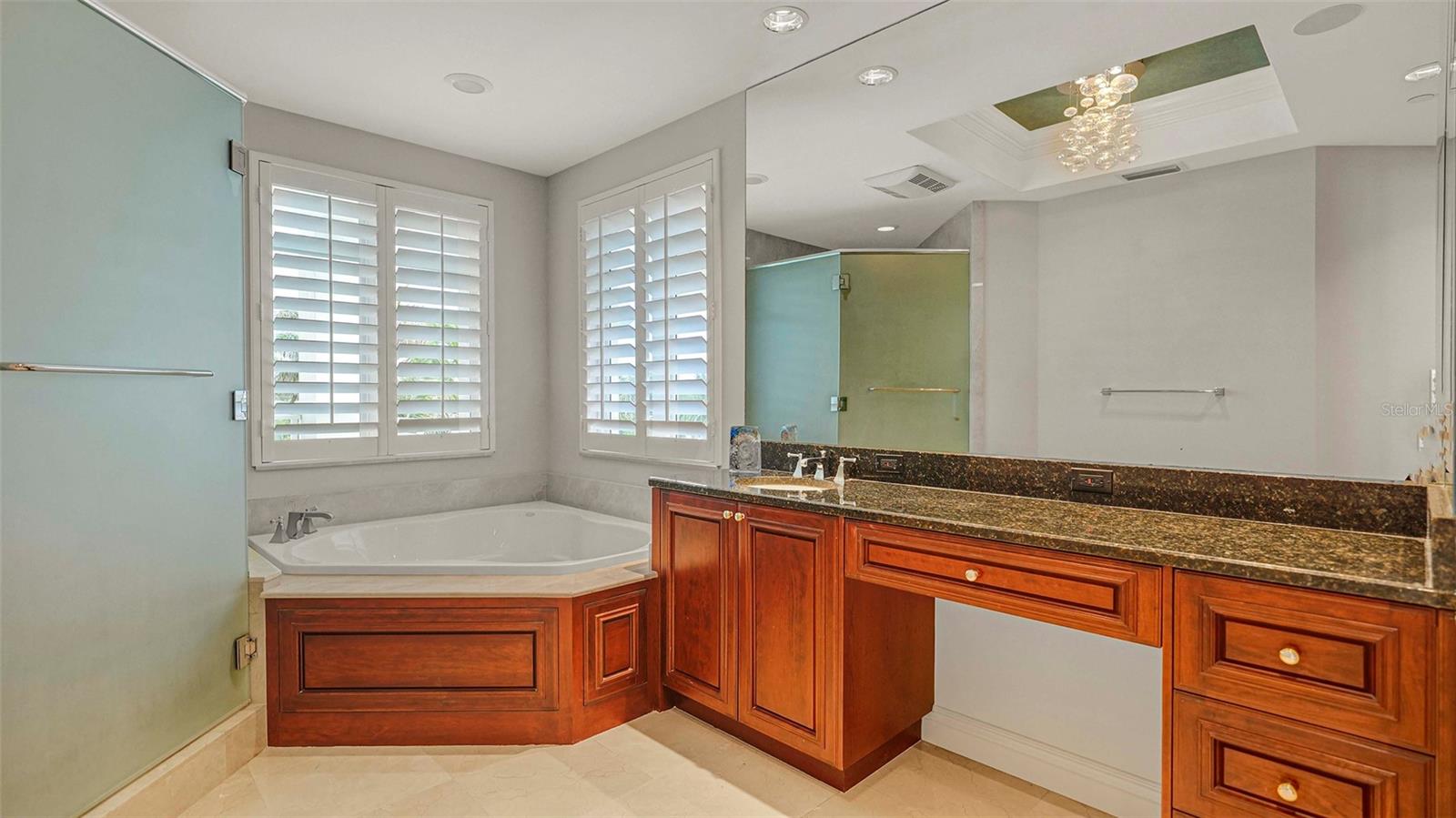 ORCHID BEACH CLUB RESIDENCES - Residential