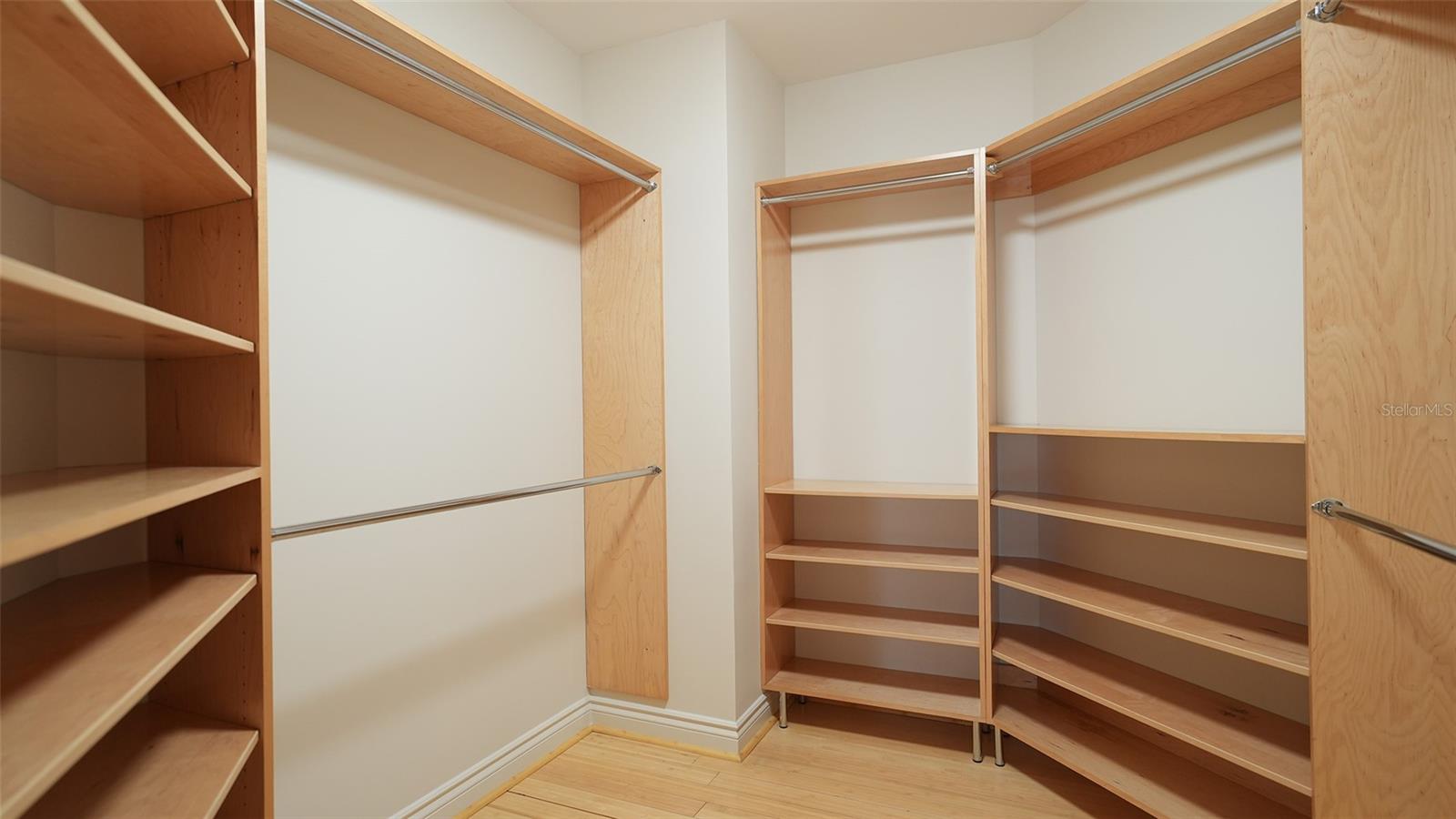 ORCHID BEACH CLUB RESIDENCES - Residential