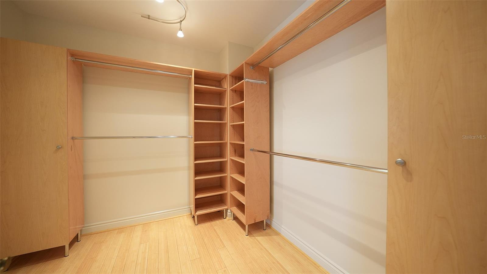 ORCHID BEACH CLUB RESIDENCES - Residential