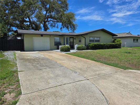 13754 TRINIDAD DR, SEMINOLE, FL 33776 - Image b6fe816c2aa361d2fc57deca0ac54231/2184682176