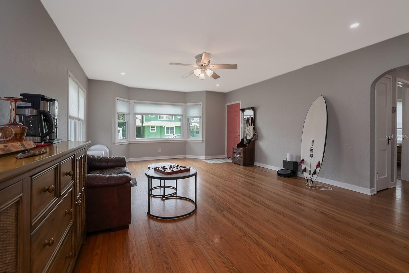 532 HILLSIDE AVENUE