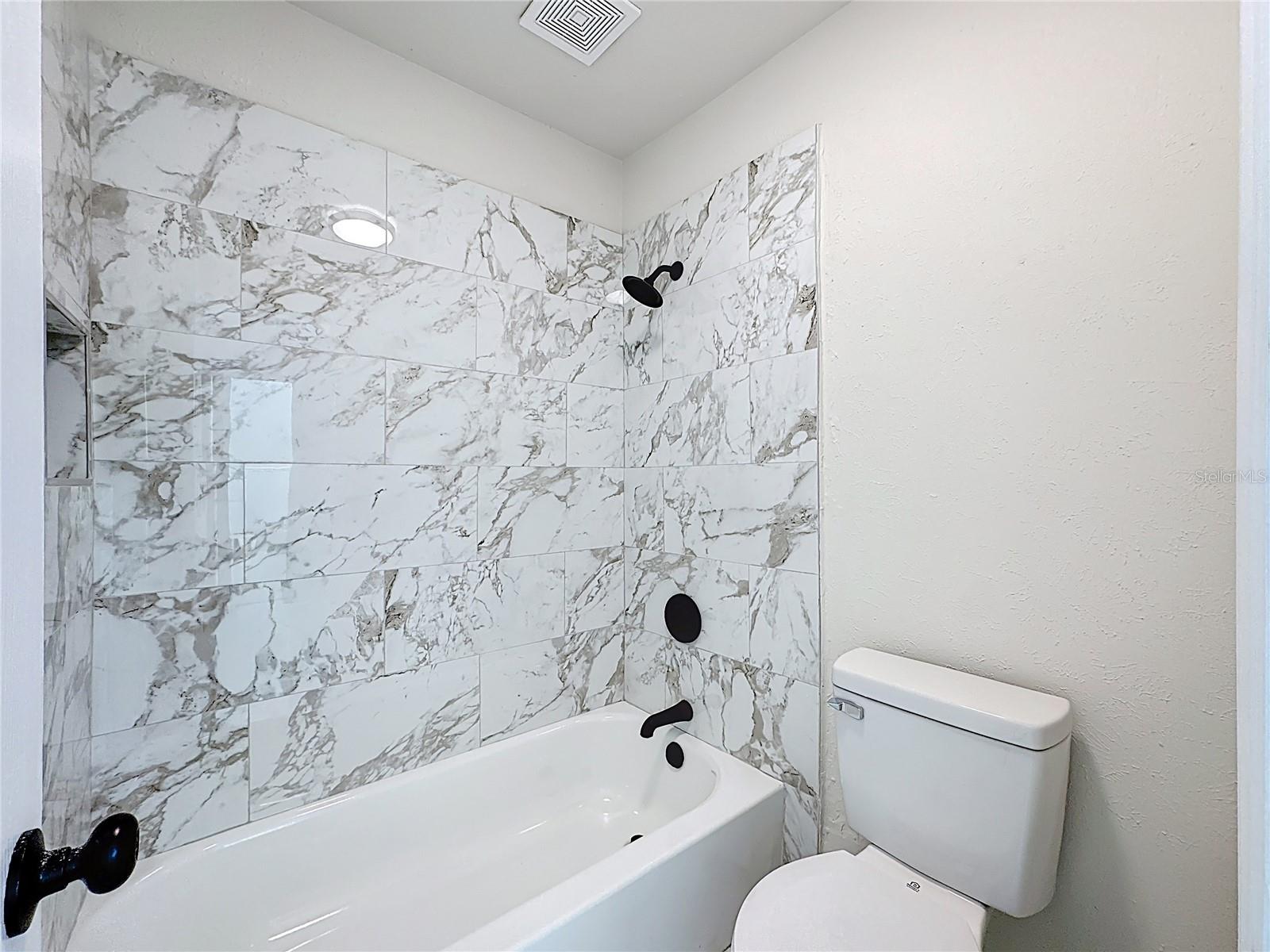 HIDDEN HOLLOW - Residential