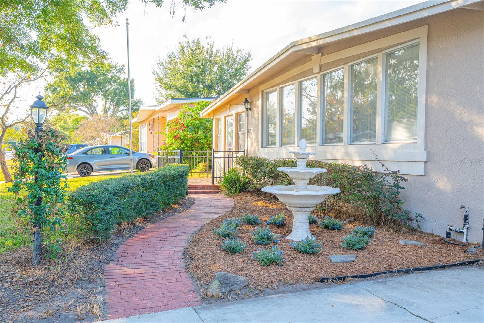 1619 MONTCALM STREET