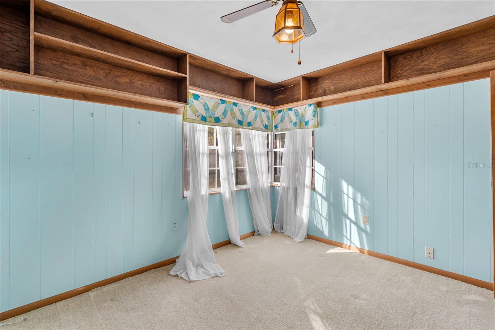 PERSHING TERRACE - Residential