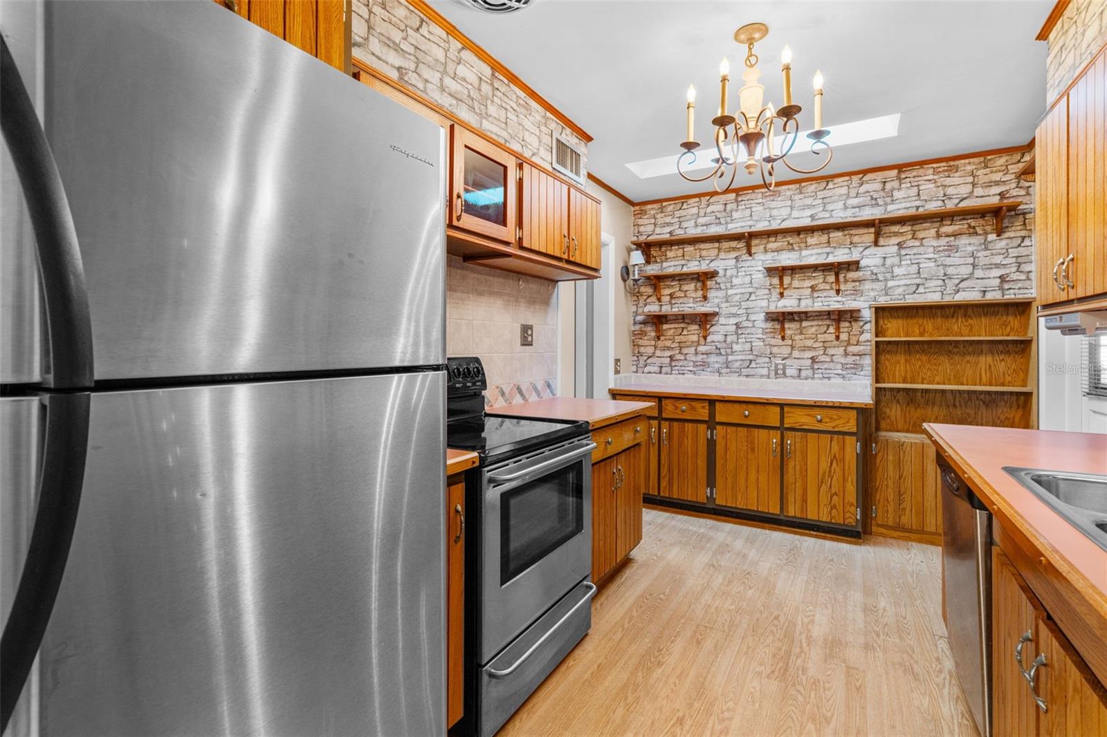 PERSHING TERRACE - Residential