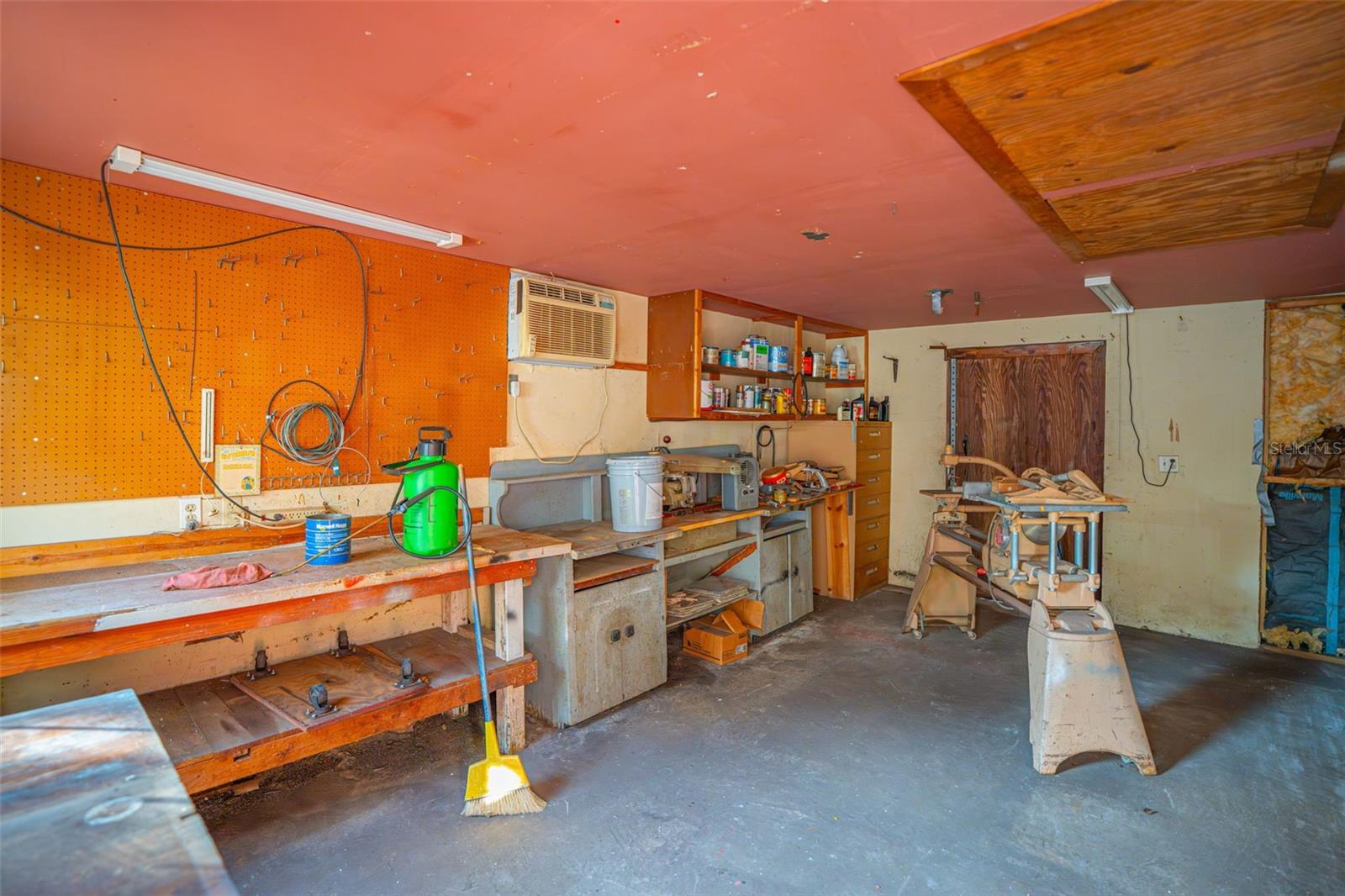 PERSHING TERRACE - Residential