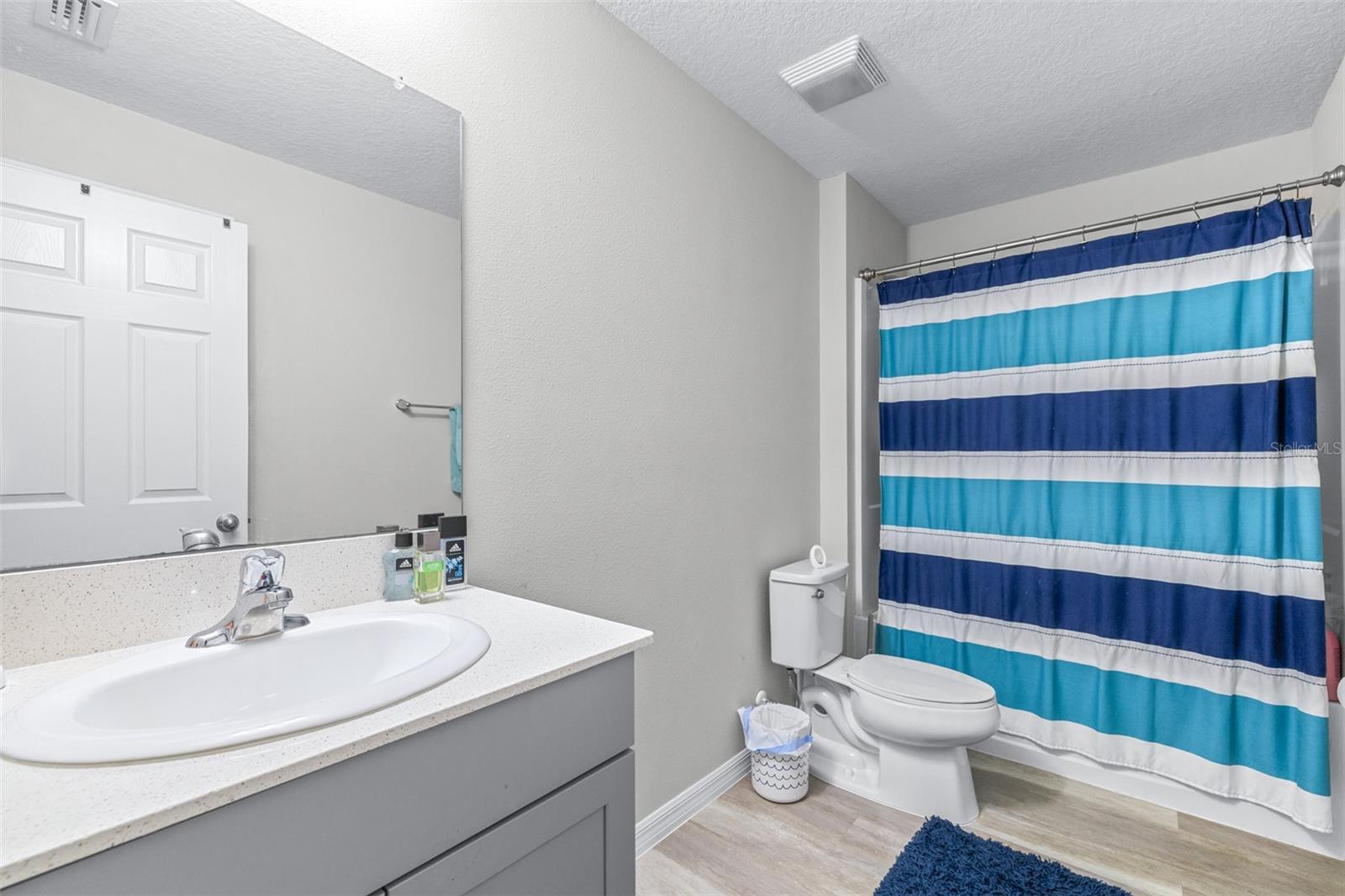 TRIPLE CREEK PHASE 4 VILLAGE I - Residential Lease