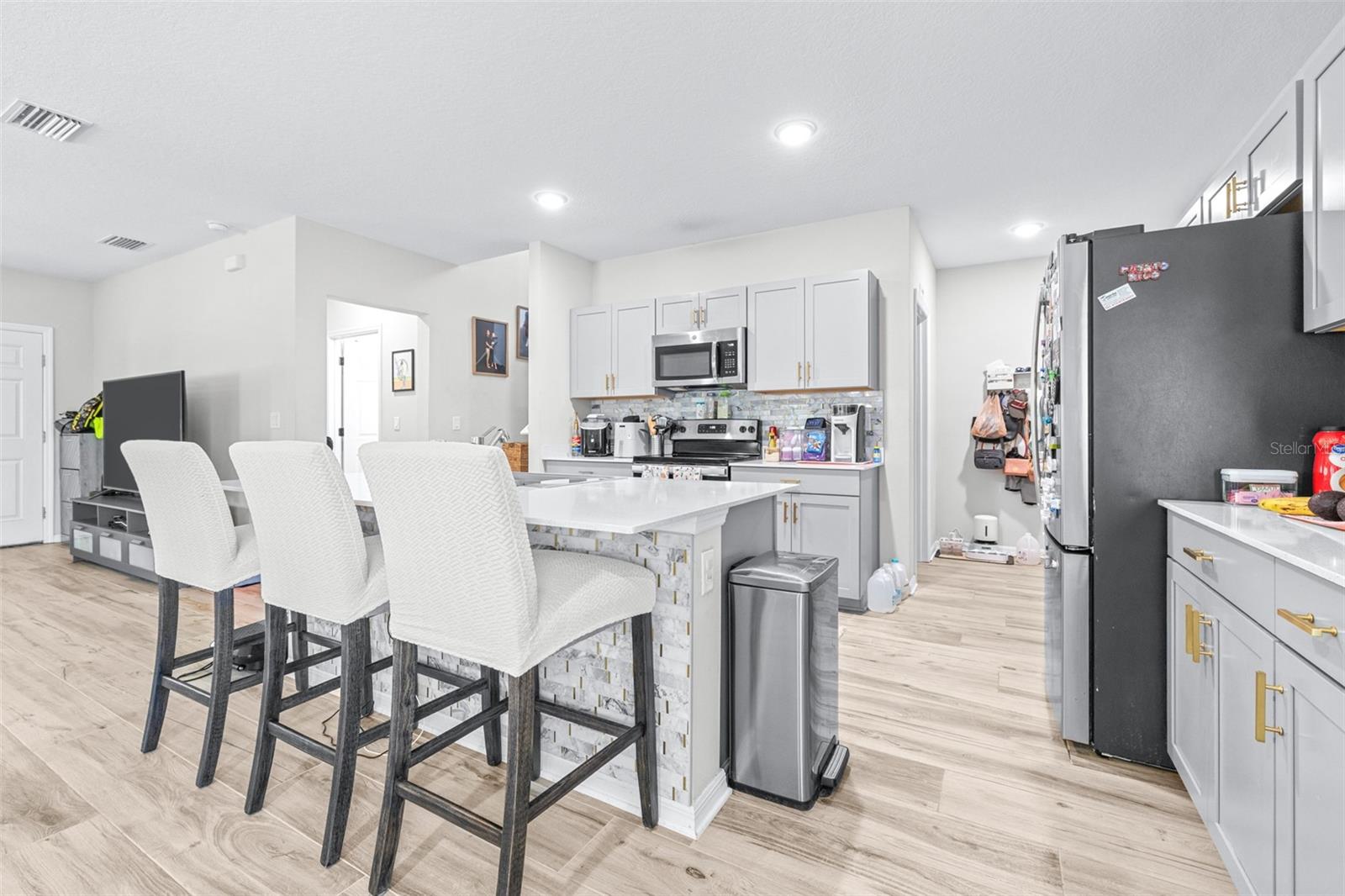 TRIPLE CREEK PHASE 4 VILLAGE I - Residential Lease