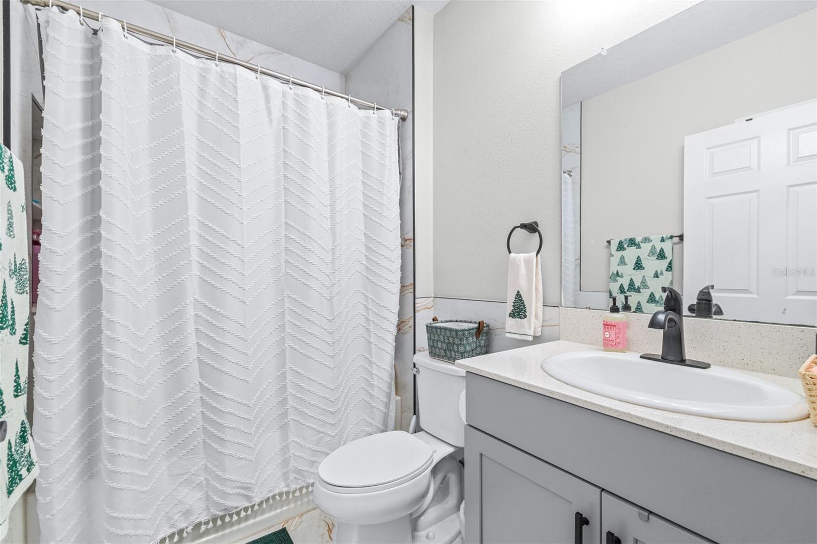 TRIPLE CREEK PHASE 4 VILLAGE I - Residential Lease