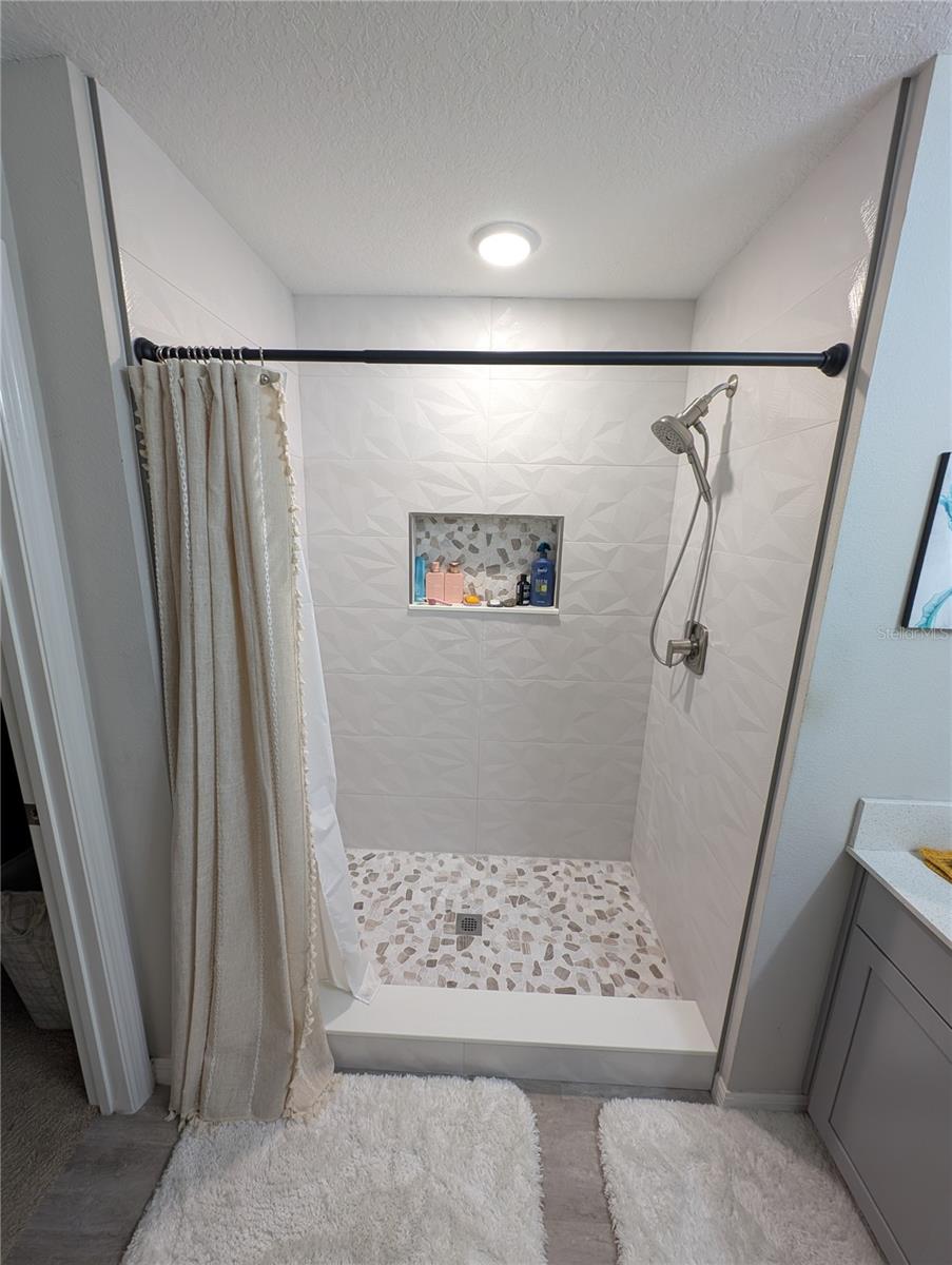 TRIPLE CREEK PHASE 4 VILLAGE I - Residential Lease