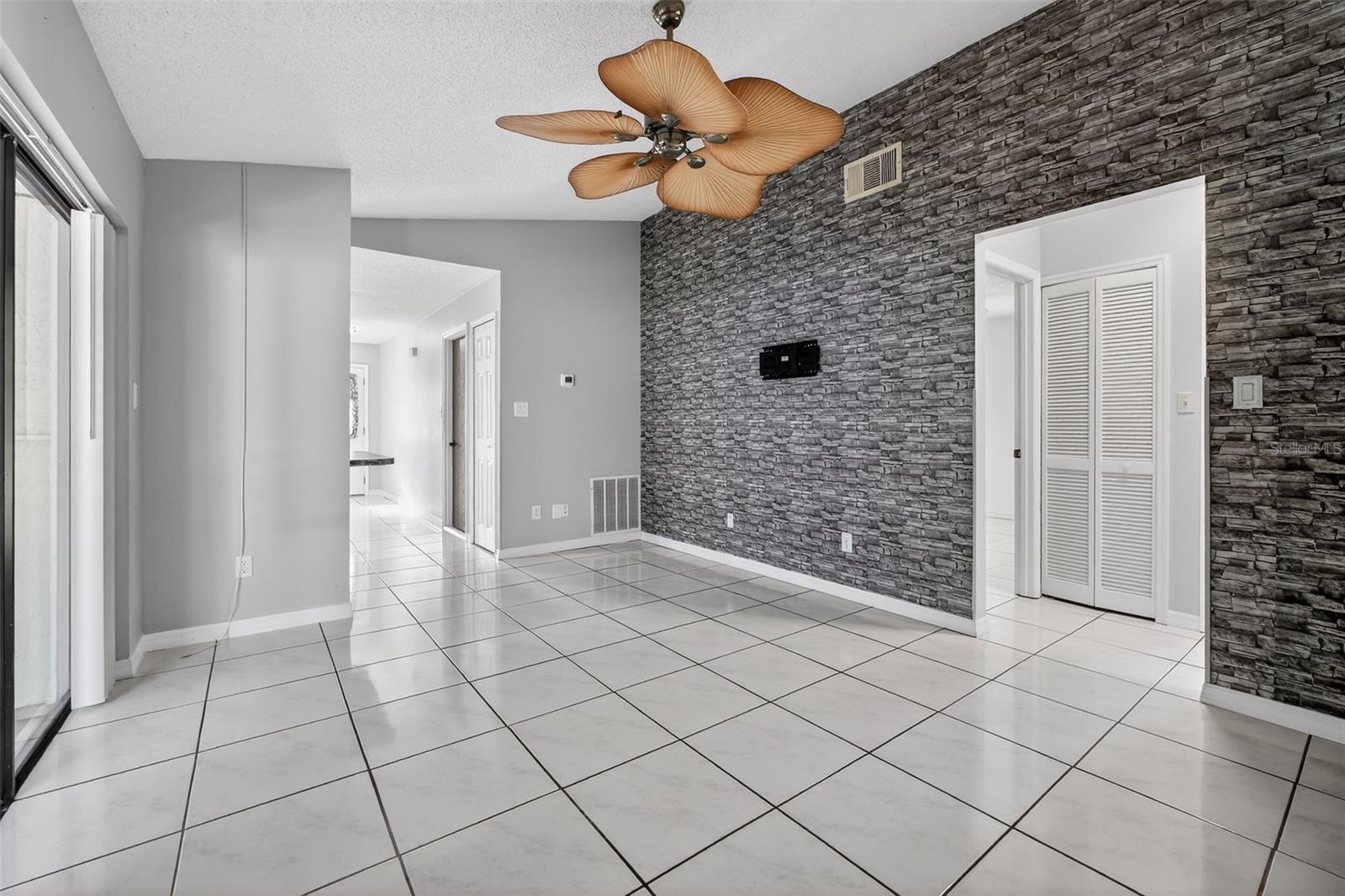 PARK MANOR ESTATES - Residential