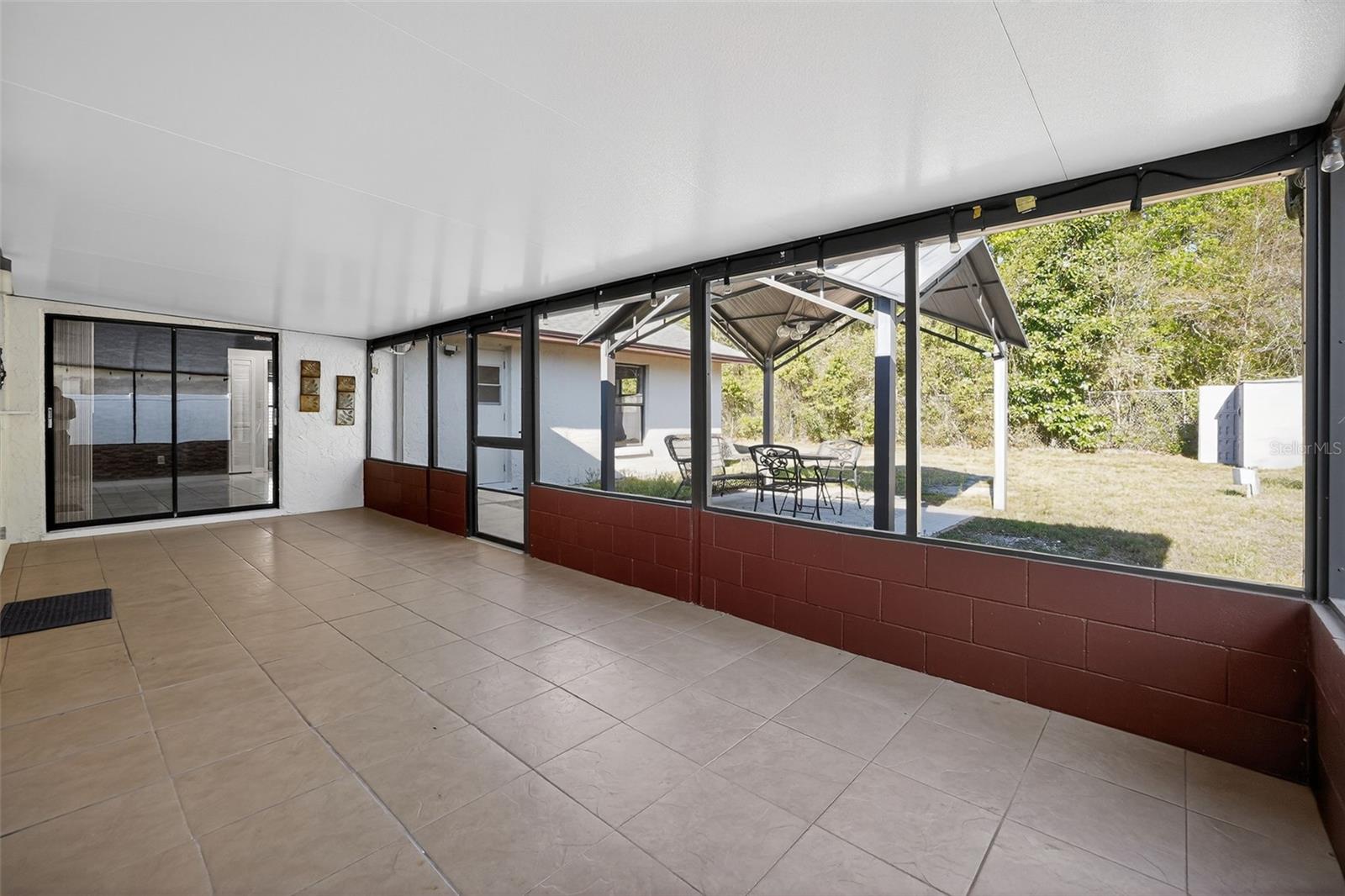 PARK MANOR ESTATES - Residential