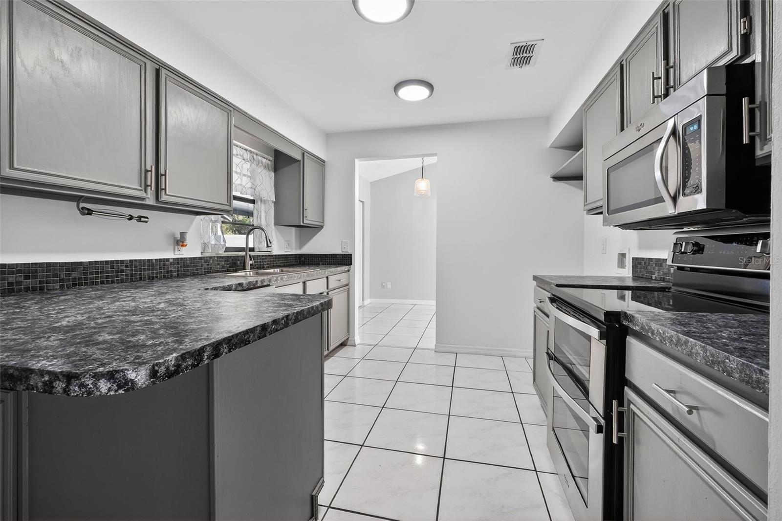 PARK MANOR ESTATES - Residential