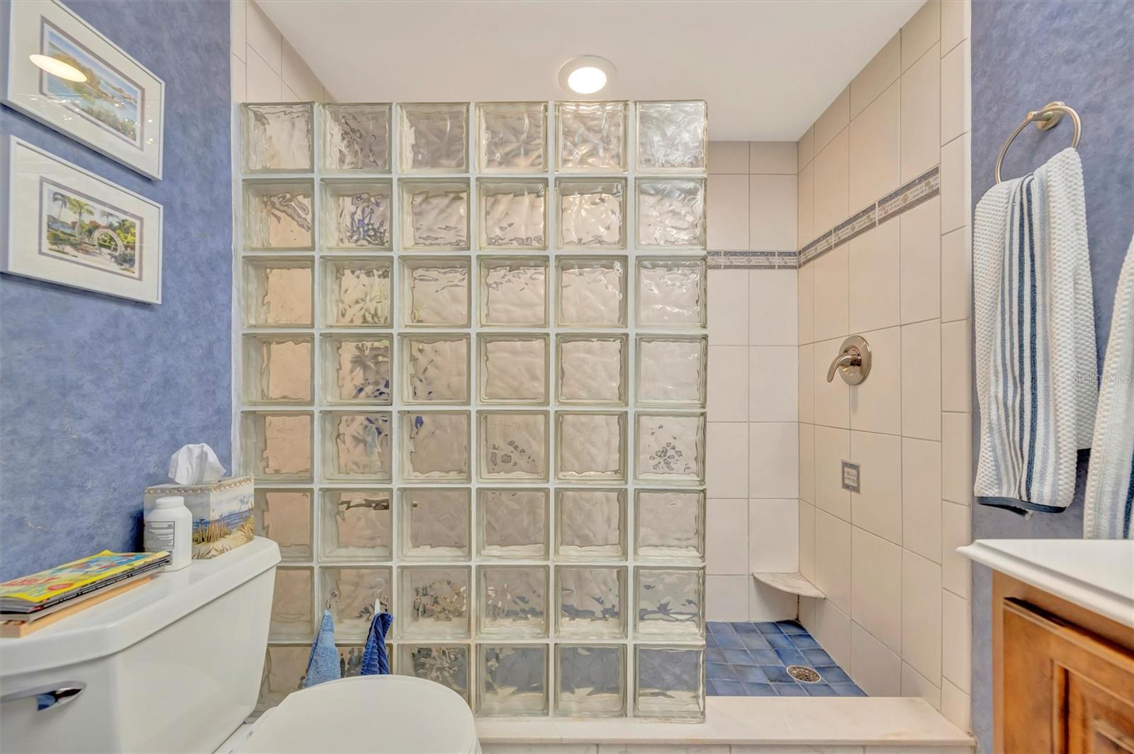 HAMMOCKS - Residential