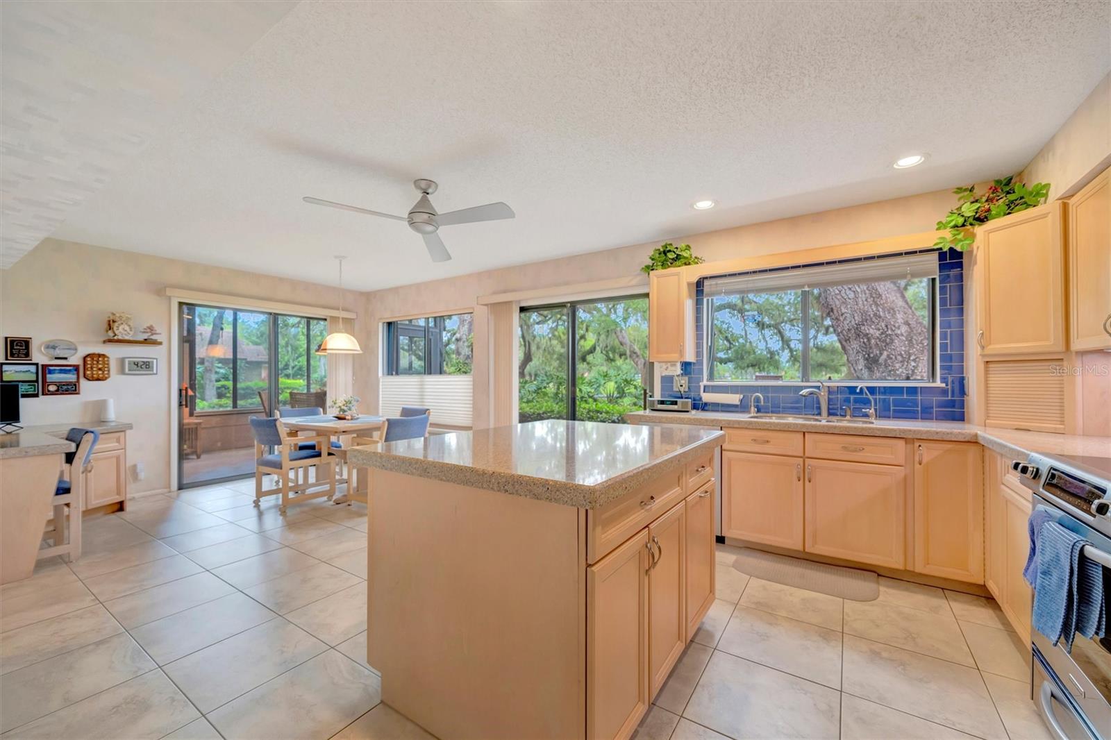 HAMMOCKS - Residential