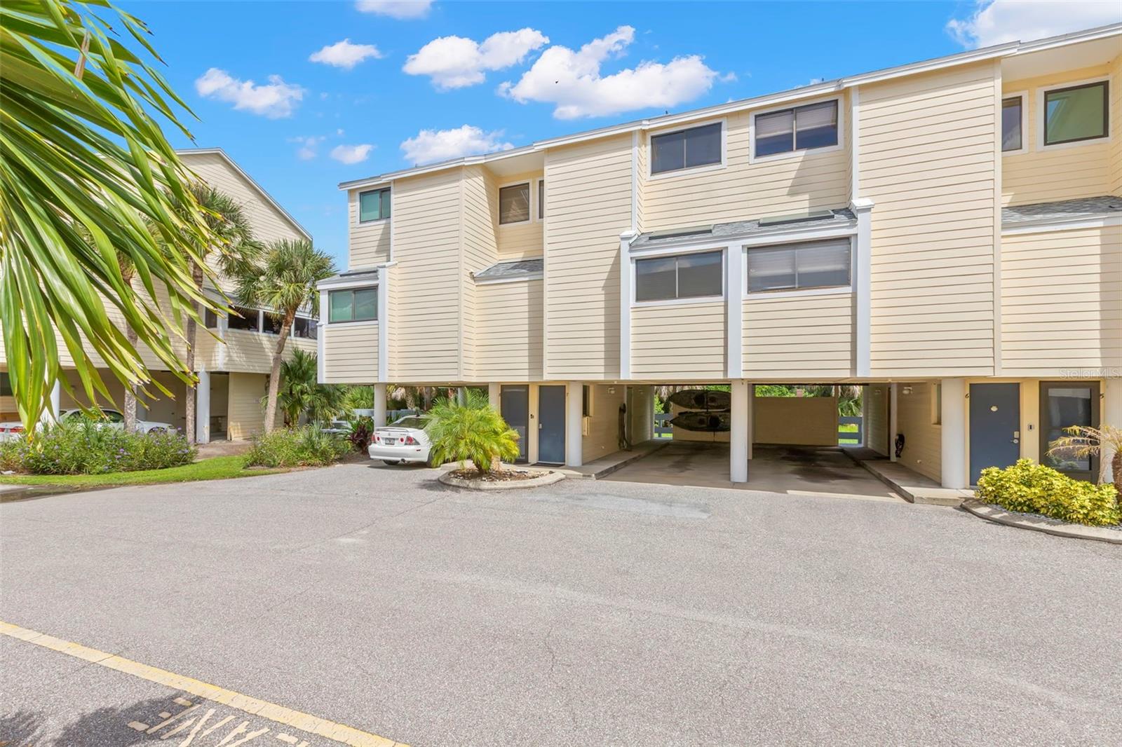 1500 SUNSET ROAD B7