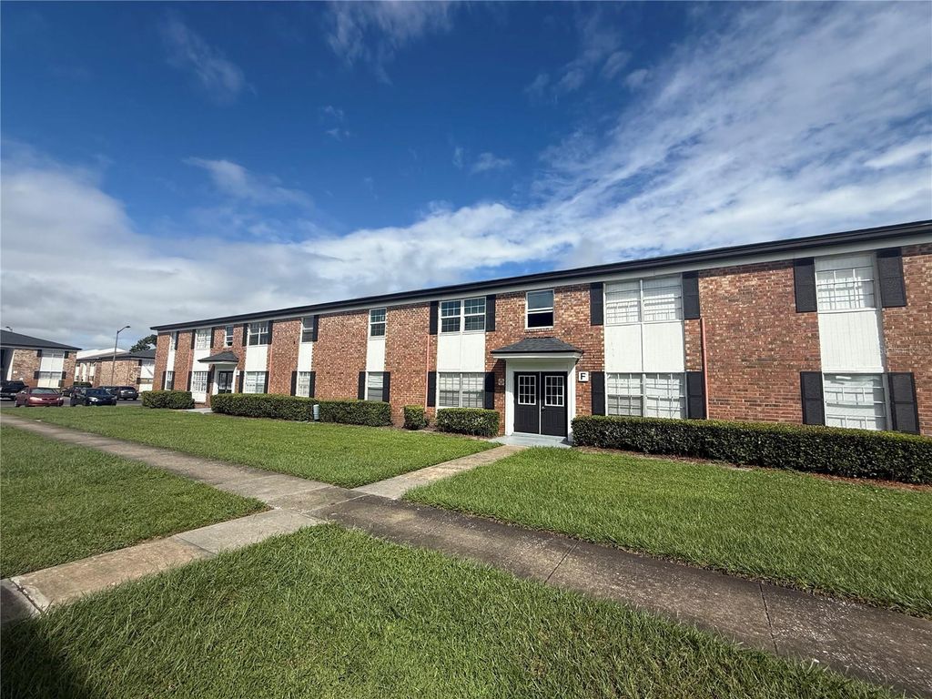 Photo of 5325 Curry Ford Road #20, Orlando, FL 32812 (MLS # S5136452)
