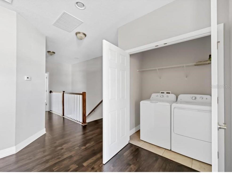 CREEKWOOD TWNHMS - Residential Lease