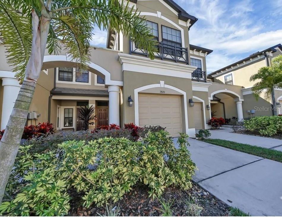 CREEKWOOD TWNHMS - Residential Lease