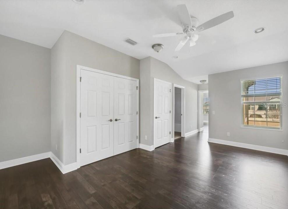 CREEKWOOD TWNHMS - Residential Lease