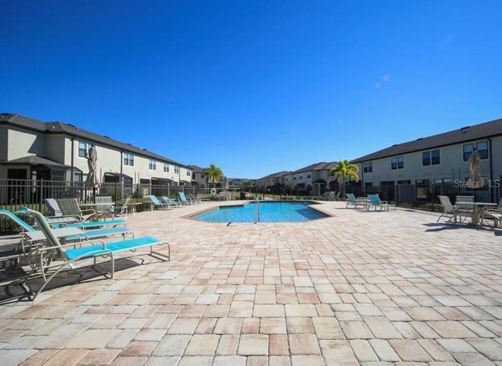 CREEKWOOD TWNHMS - Residential Lease