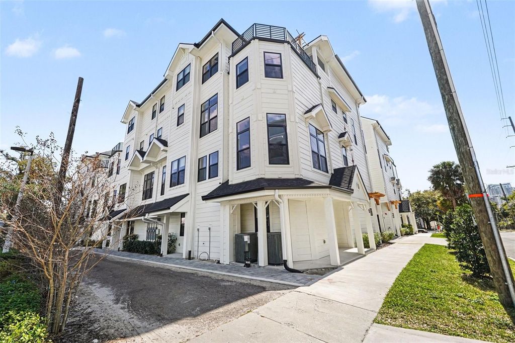 Photo of 1801 N Morgan Street #15, Tampa, FL 33602 (MLS # TB8478574)